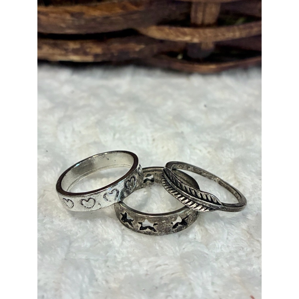 3 Silver Tone Size 7 Rings Heart Star Feather Boho Stackable Band Ring Lot